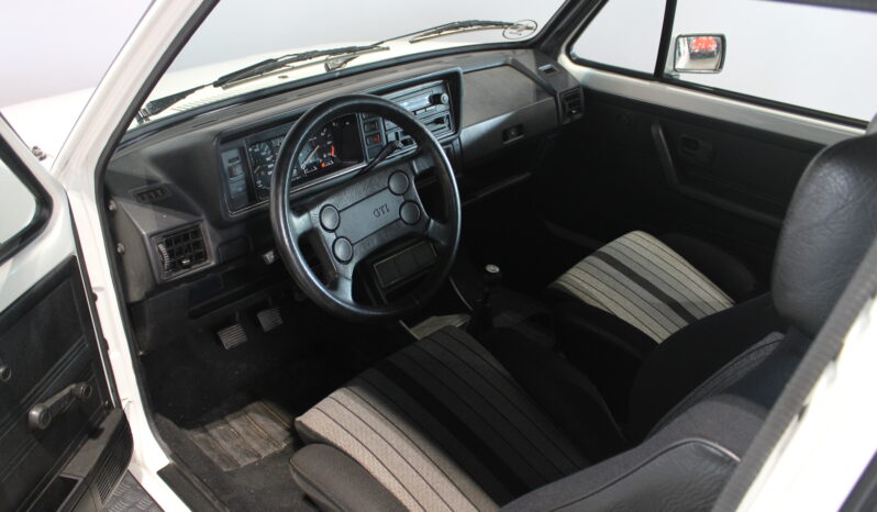 VW Golf GTI “Pirelli” full