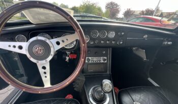 MG MGB 1,3 GT Coupe full