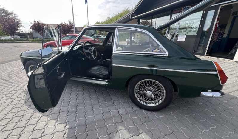 MG MGB 1,3 GT Coupe full
