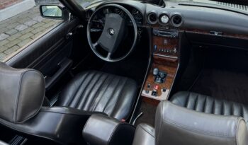 Mercedes-Benz SL-Klasse (R107) 500 full