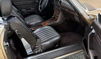 Mercedes-Benz SL-Klasse (R107) 500 full
