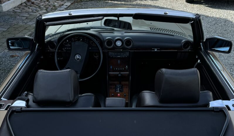 Mercedes-Benz SL-Klasse (R107) 500 full