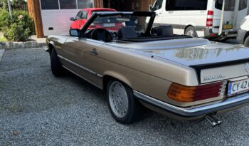 Mercedes-Benz SL-Klasse (R107) 500 full