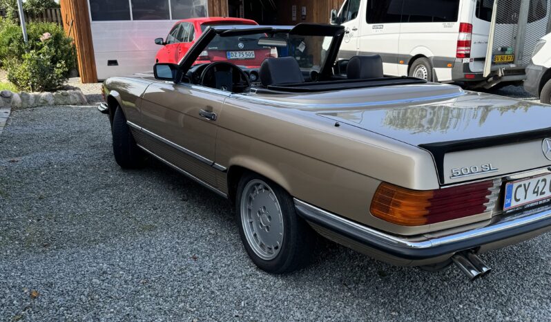 Mercedes-Benz SL-Klasse (R107) 500 full