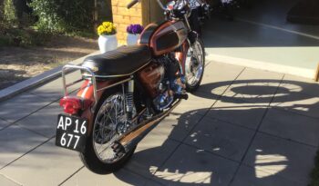 Triumph Trident full
