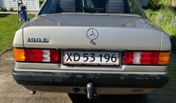 Mercedes-Benz 190 (W201) 190 full