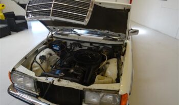 Mercedes-Benz 190-230 (W110) Mercedes Daimler 230 CE 1980 KUN 180.000 KM full