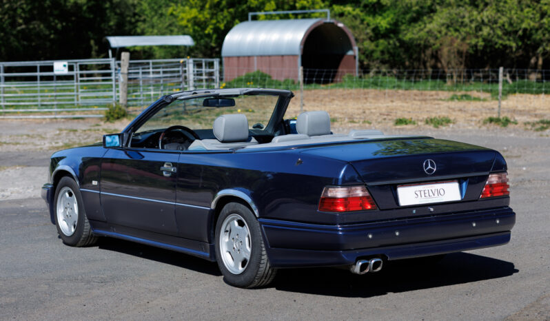 Mercedes-Benz E-Klasse (W124) E220 2,2 Cabriolet full