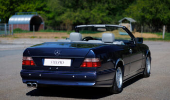 Mercedes-Benz E-Klasse (W124) E220 2,2 Cabriolet full