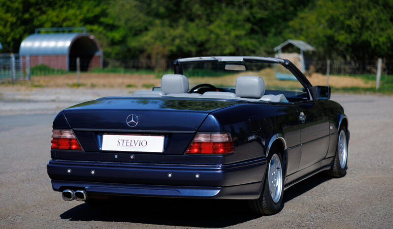 Mercedes-Benz E-Klasse (W124) E220 2,2 Cabriolet full