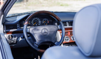 Mercedes-Benz E-Klasse (W124) E220 2,2 Cabriolet full