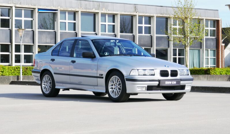 BMW 3-serie E36 316iA full
