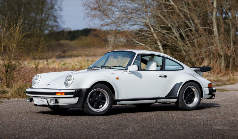 Porsche 911 930 Turbo 3,3 Liter full