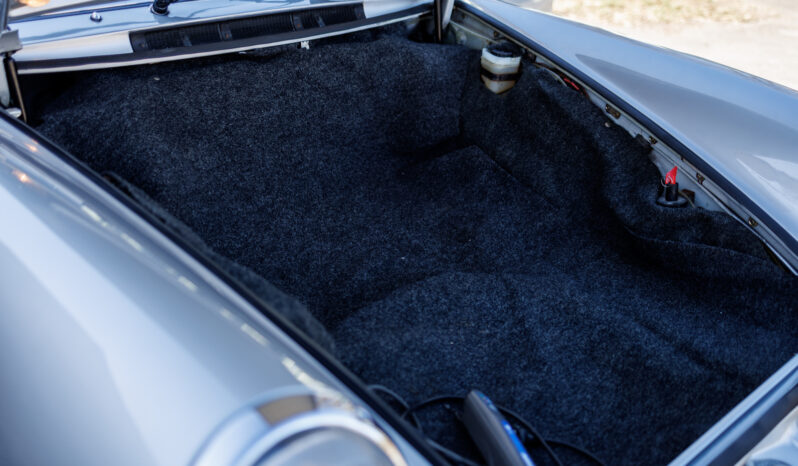 Porsche 911 2,4T Coupe full