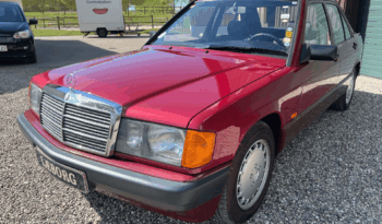 Mercedes-Benz E-Klasse (W124) 190 E 1,8 full