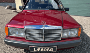Mercedes-Benz E-Klasse (W124) 190 E 1,8 full