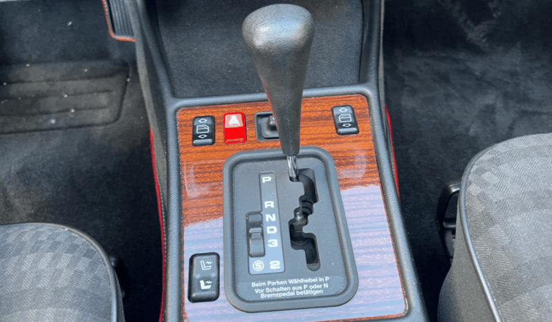 Mercedes-Benz E-Klasse (W124) 190 E 1,8 full