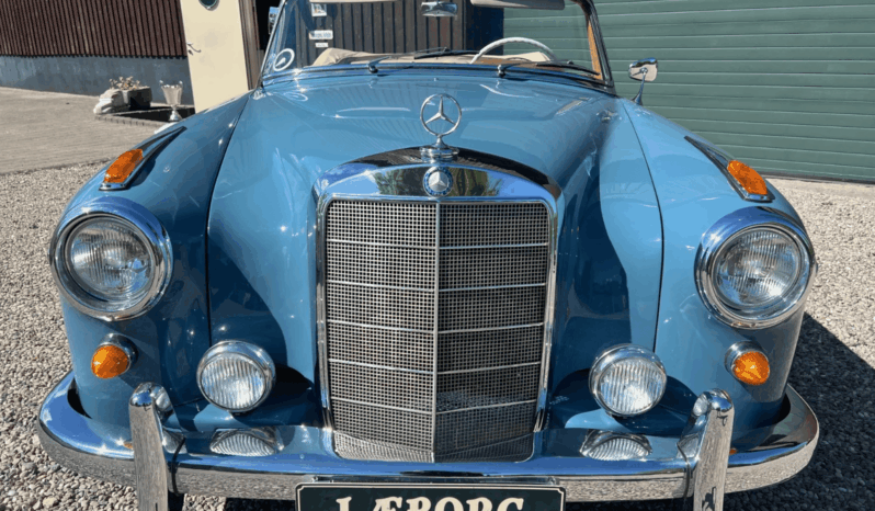 Mercedes-Benz 220 SE (W128) cabriolet full