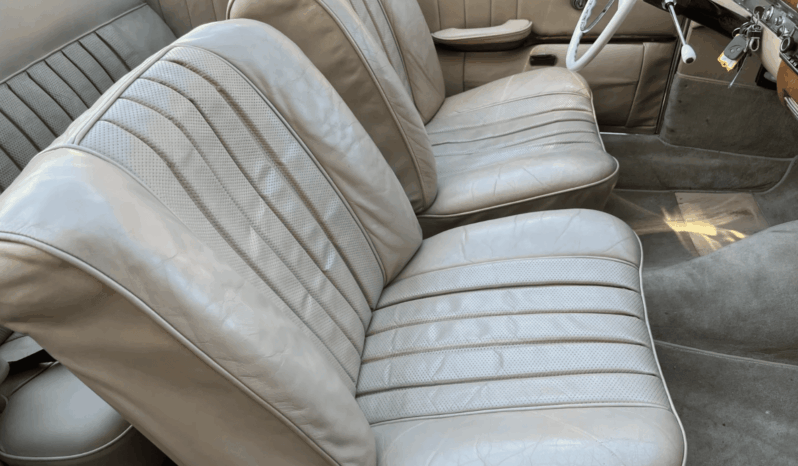 Mercedes-Benz 220 SE (W128) cabriolet full