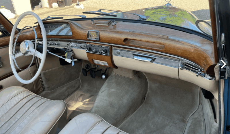 Mercedes-Benz 220 SE (W128) cabriolet full
