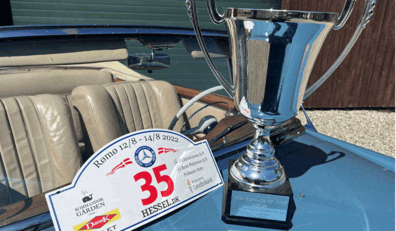 Mercedes-Benz 220 SE (W128) cabriolet full