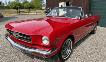 Ford Mustang 4,7 V8 Cabriolet aut. full