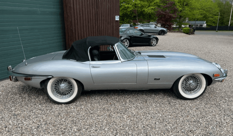 Jaguar E-Type 4,2 Roadster full