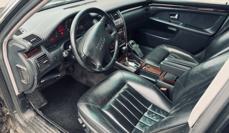 Audi A8 A8 4,2 V8 full