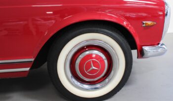 Mercedes-Benz SL (W113) 230 Pagode full