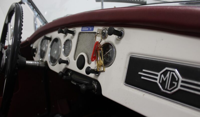 MG MGA cabriolet full