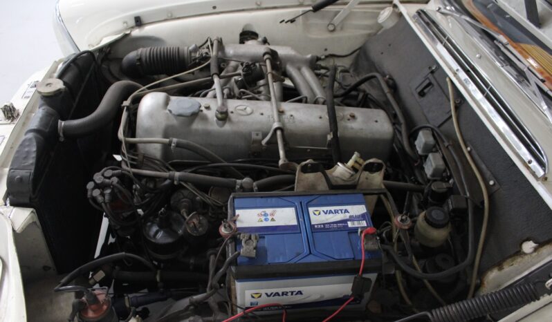 Mercedes-Benz 220 SE (W128) cabriolet full