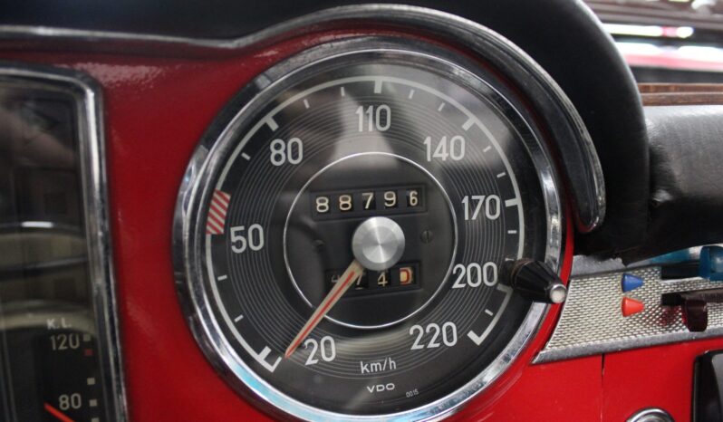 Mercedes-Benz SL (W113) 230 Pagode full