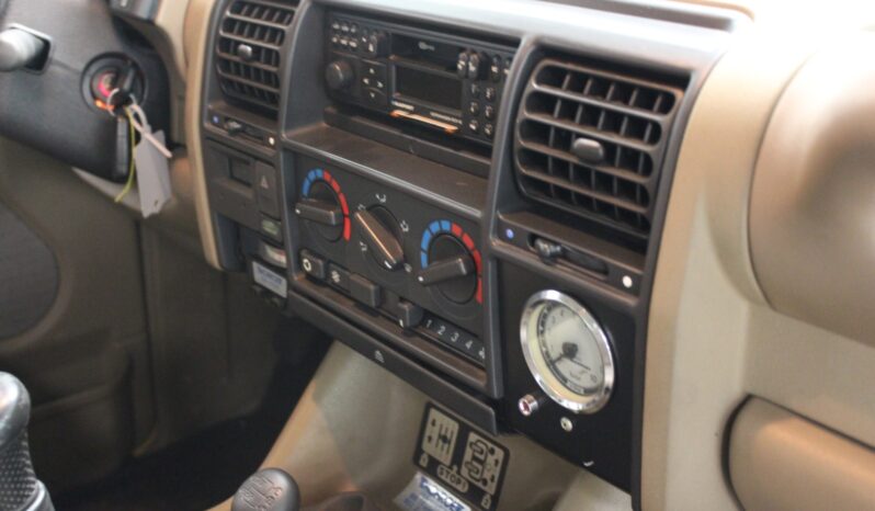 Land Rover Discovery 300 TDI Camel Trophy full