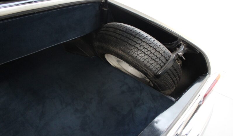 Mercedes-Benz 220 SE (W128) cabriolet full