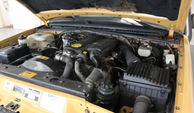 Land Rover Discovery 300 TDI Camel Trophy full
