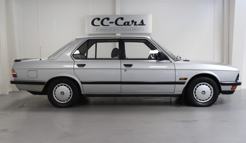 BMW 5-serie E28 524 TD full