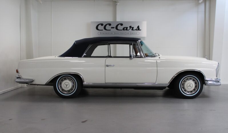 Mercedes-Benz 220 SE (W128) cabriolet full