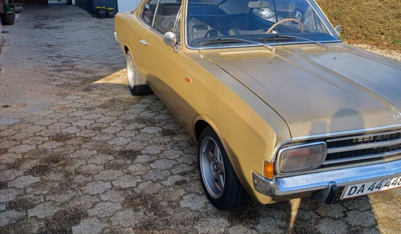 Opel Rekord C Coupe 1900L full