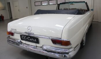 Mercedes-Benz 220 SE (W128) cabriolet full