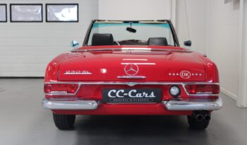Mercedes-Benz SL (W113) 230 Pagode full