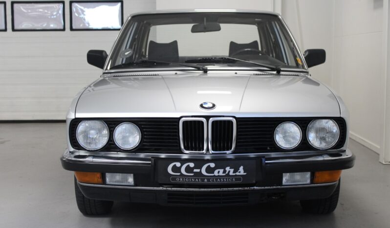 BMW 5-serie E28 524 TD full