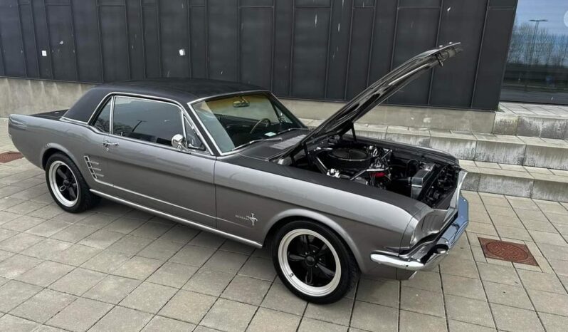 Ford Mustang 5.0 V8 full