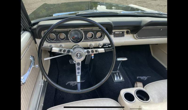Ford Mustang 289 V8 Cabriolet full