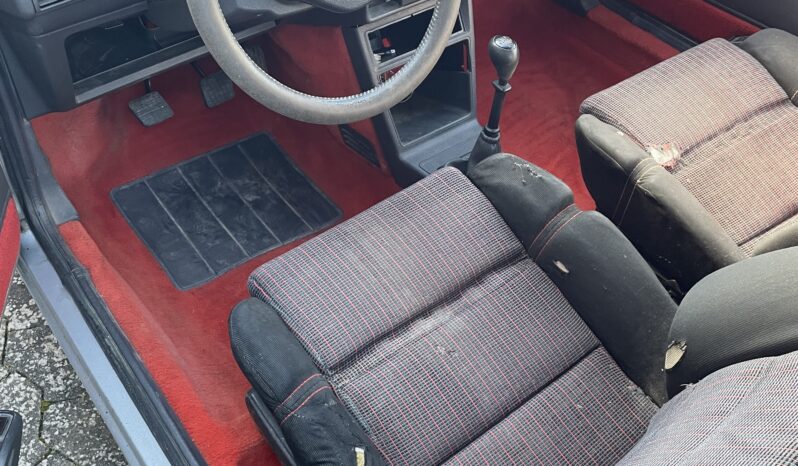 Peugeot 205 1,6 GTI full