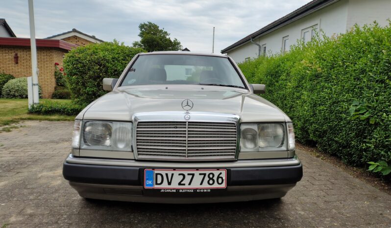 Mercedes-Benz E-Klasse (W124) 230 E Aut full