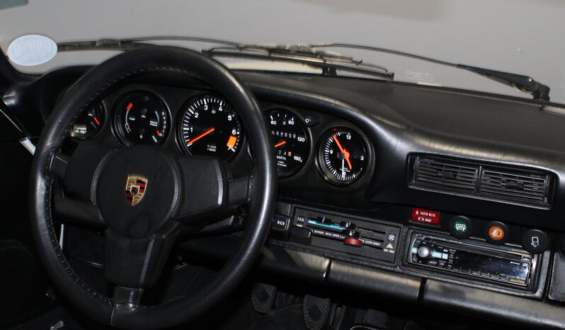Porsche 911 930 3,0 SC Targa full