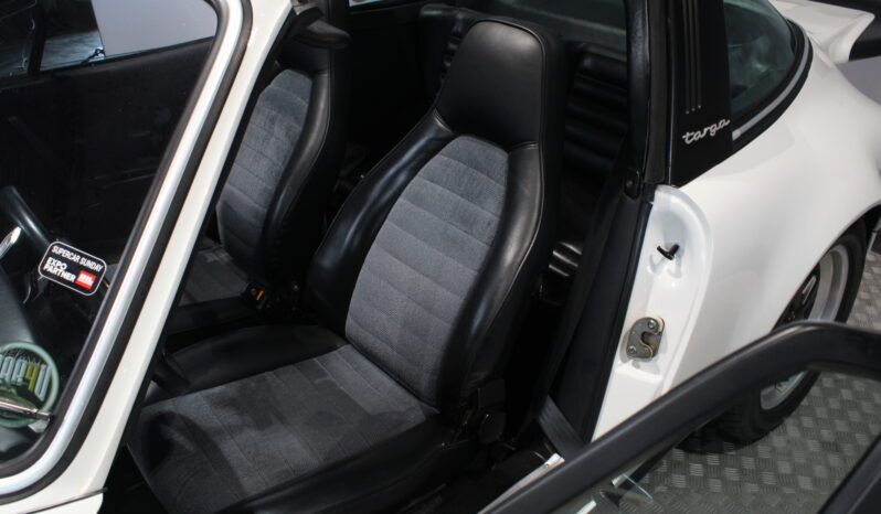 Porsche 911 930 3,0 SC Targa full