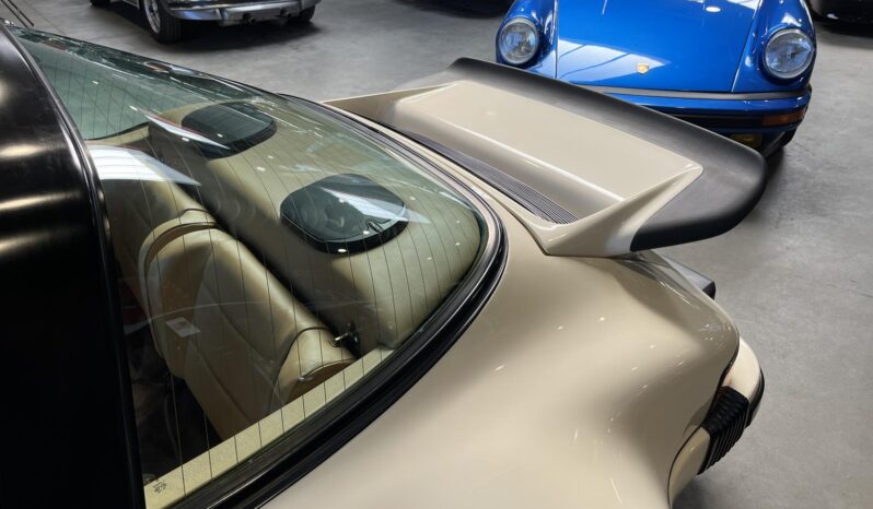 Porsche 911 T 2,4 Targa full