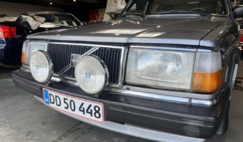 Volvo 200-Serie 240 4D Automatic full