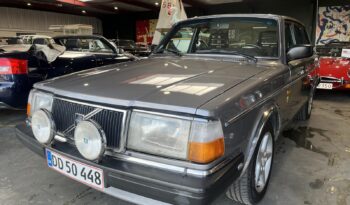Volvo 200-Serie 240 4D Automatic full